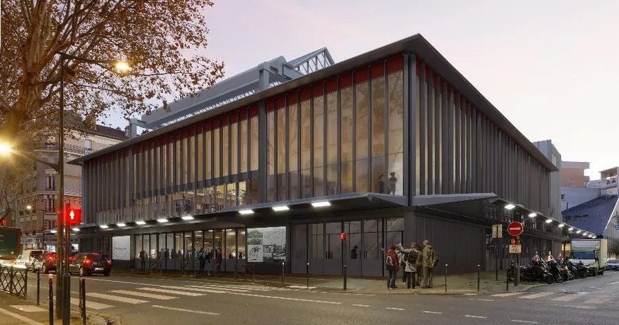 Visualisierung der sanierten Fassade der Maison du Peuple in Clichy für Ducasse Paris in der Abenddämmerung, mit gläsernen Vorhangfassaden
